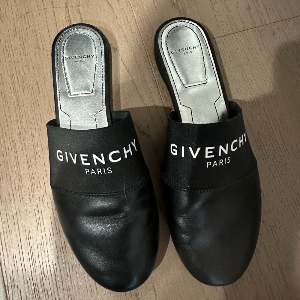 Givenchy leather slipper slides